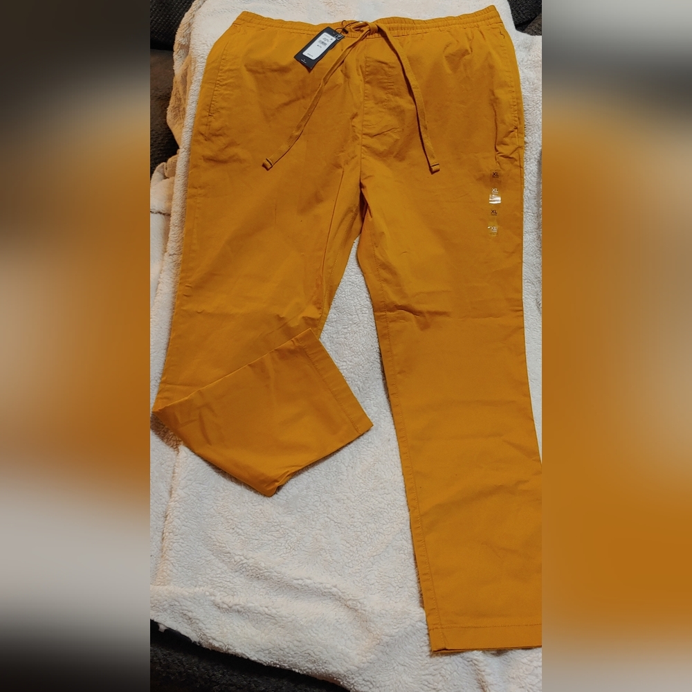 Tommy Hilfiger drawstring casual pants, joggers. Goldenrod size XL